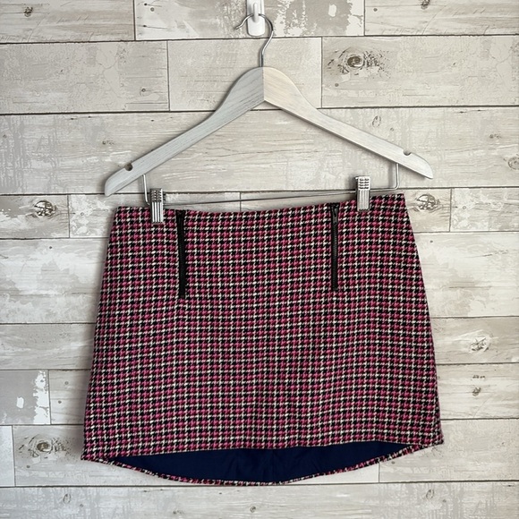 Topshop Dresses & Skirts - TOPSHOP Pink and Navy Houndstooth Skirt